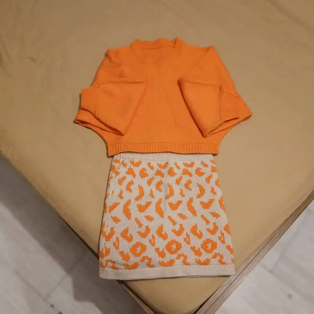 ست بلوز و دامن بافت نو|لباس|رشت, سعدی (تختی)|دیوار