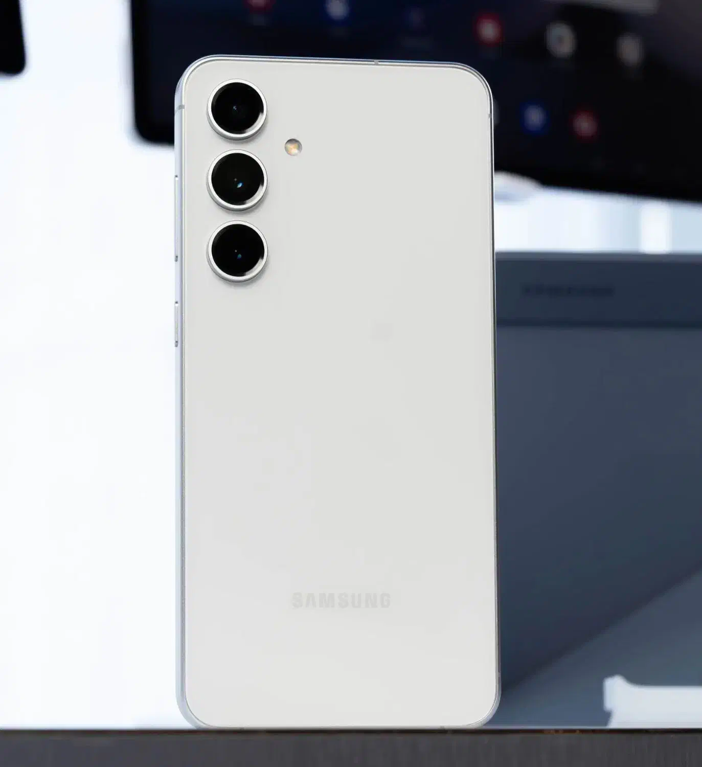 ی ماه هس خریدم نو نو|موبایل|کوهدشت, |دیوار