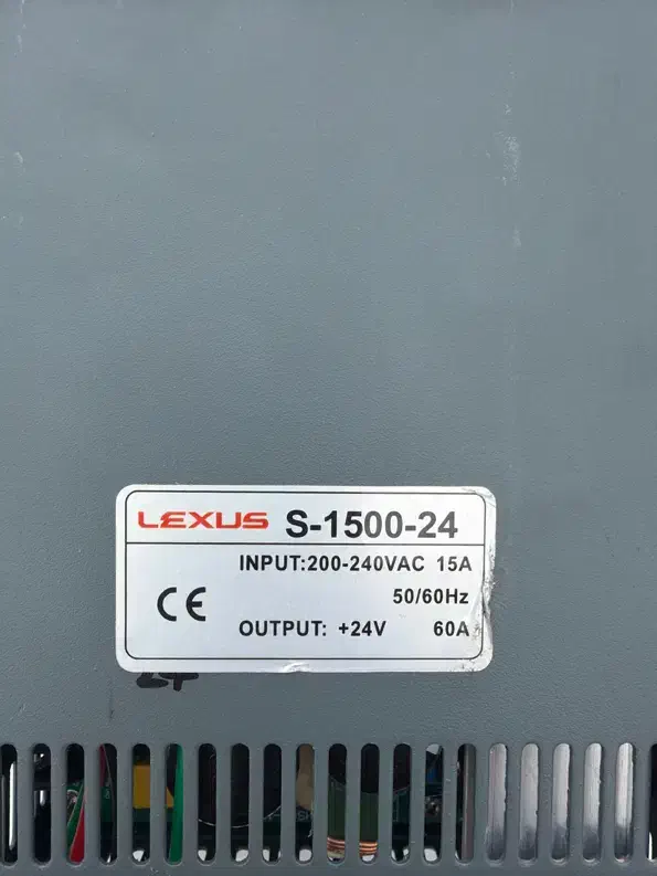 مبدل ۲۲۰به ۱۴ آمپر|لوازم جانبی موبایل و تبلت|مهریز, |دیوار