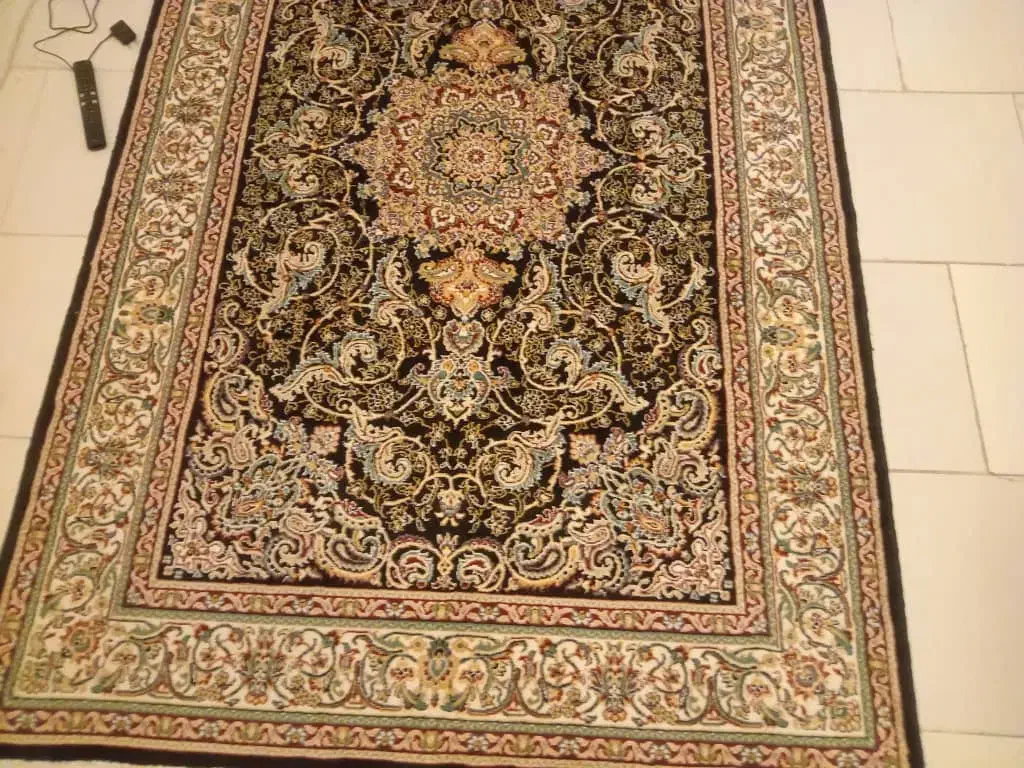 فرش ۴متری ۱۵۰۰شانه  نگین مشهد نو مفت زیر قیمت|فرش|کرج, فاز ۱ مهرشهر|دیوار