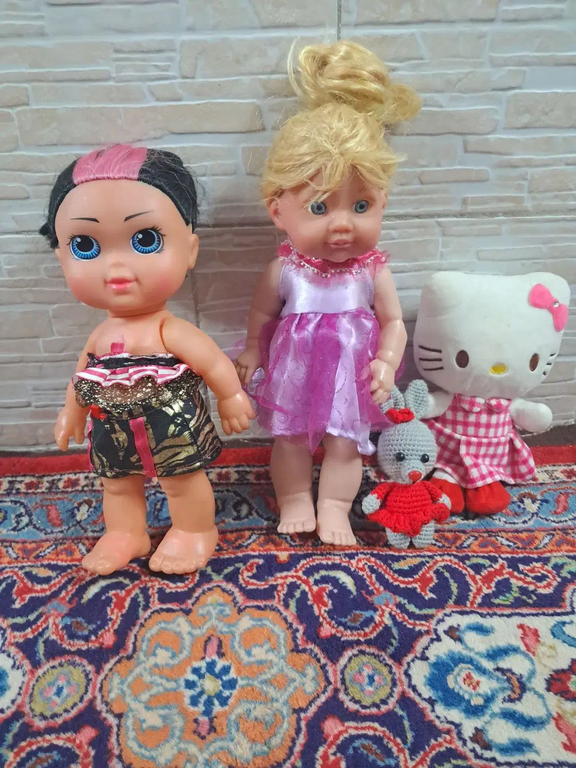 عروسک|اسباب‌بازی بچه|تهران, خزانه|دیوار