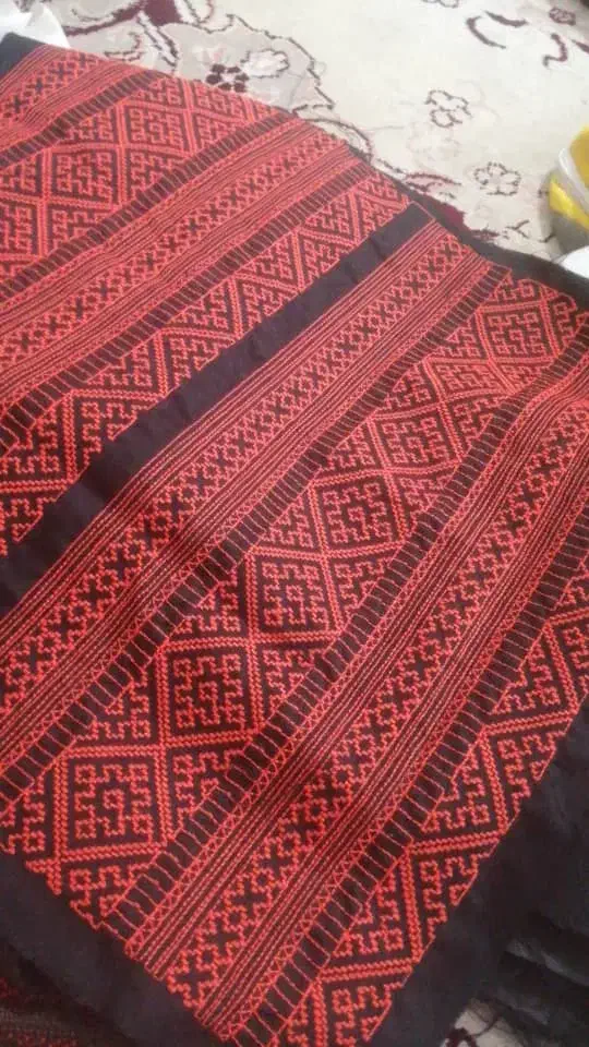 دوزنده هستم|لباس|ایرانشهر, |دیوار