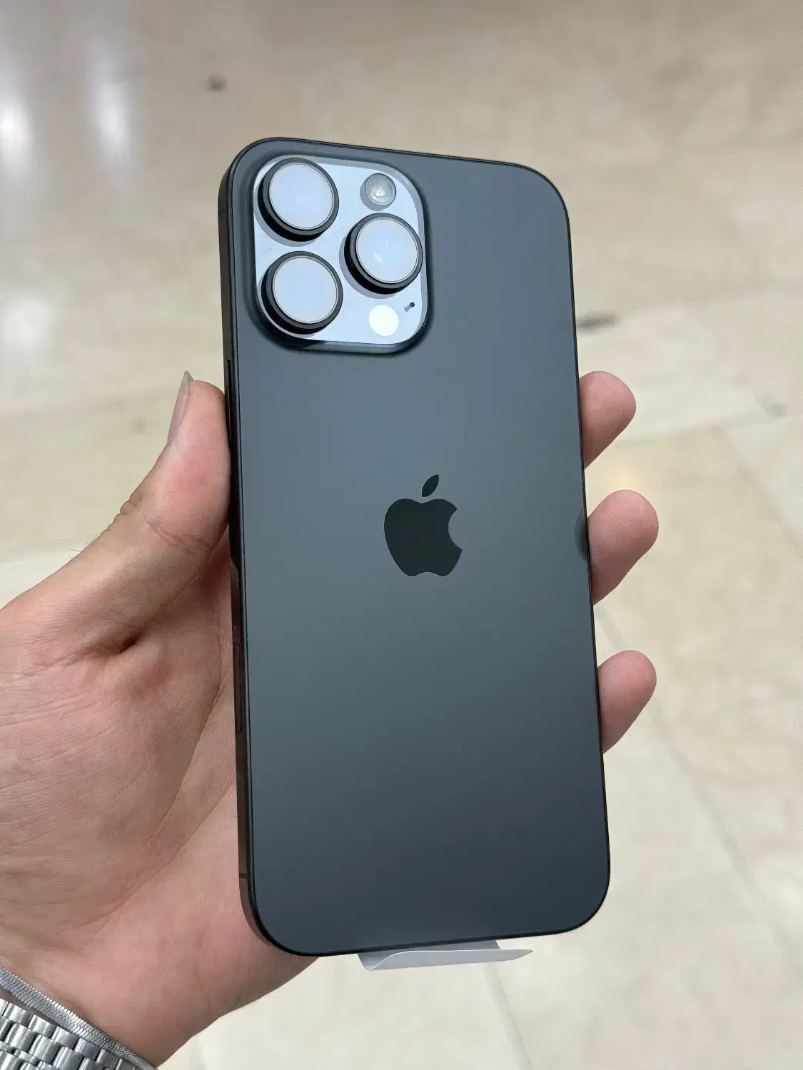 شرکتی باریجسترiPhone 16 Pro Max اپل|موبایل|بندرعباس, |دیوار