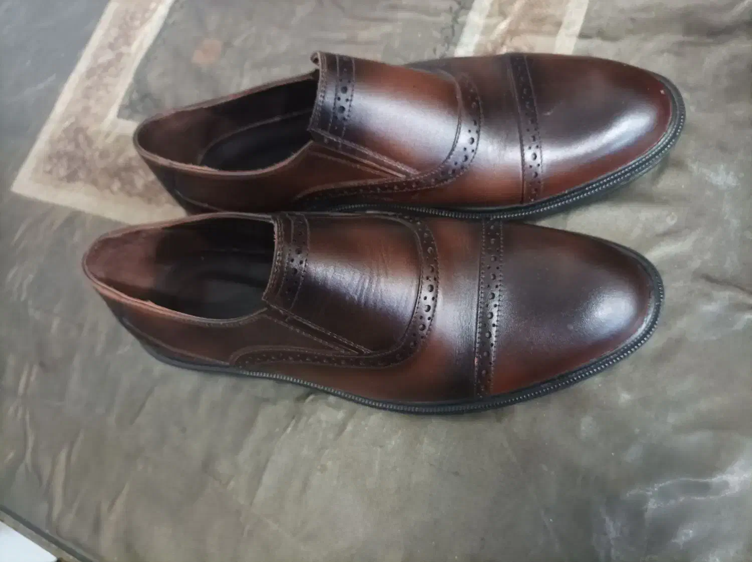 فروش کفش چرم طبیعی|کیف، کفش، کمربند|آستانه سرا, |دیوار