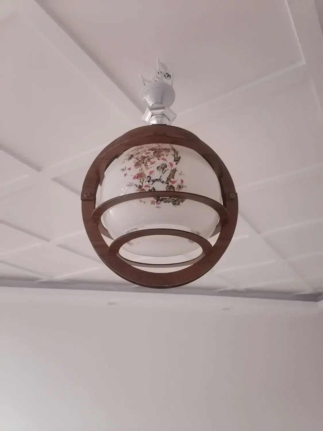 ۳ عدد لوستر و اویز و یک عدد روشنایی گازی|لوستر و چراغ آویز|کرج, کرج نو|دیوار