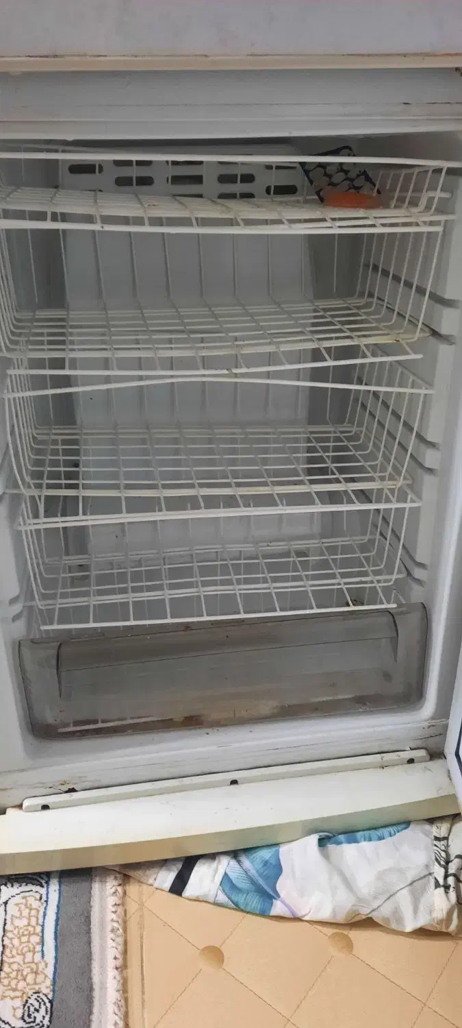 یخچال و فریزر سالم|یخچال و فریزر|رشت, پیرکلاچای|دیوار