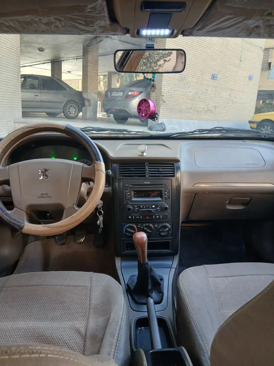 پژو ۴۰۵ دلفینی مدل ۹۴|خودرو سواری و وانت|تهران, علیآباد|دیوار