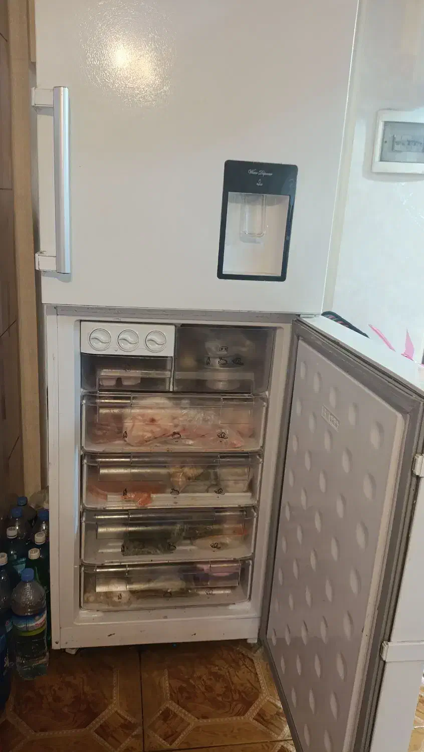 یخچال فریز دیجیتال الکترواستیل در حد نو|یخچال و فریزر|تهران, نجات اللهی|دیوار