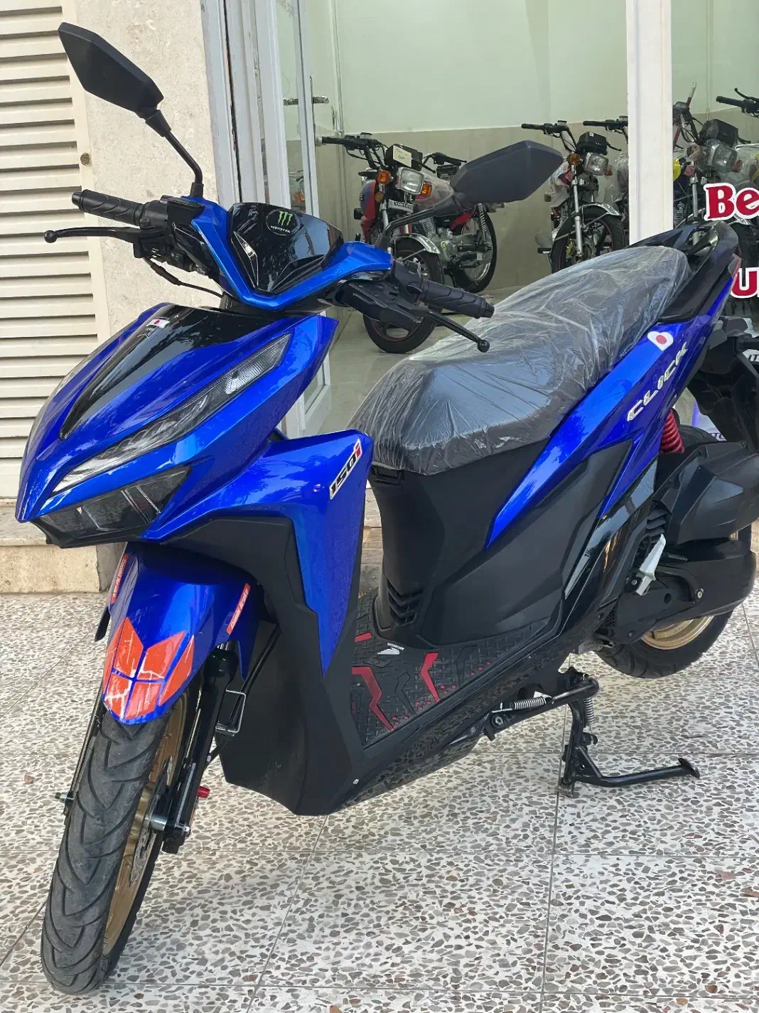 موتور کلیک واریو ۱۴۰۲در حد خشک|موتورسیکلت|گنبد کاووس, |دیوار