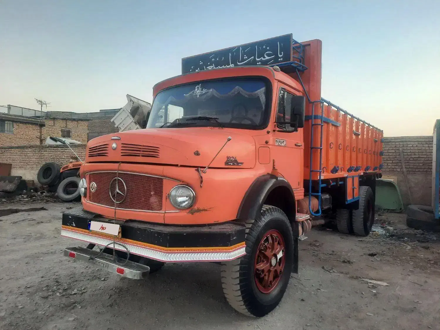 بنز تک باری مدل ۲۰۰۹ و ۸۸ایران|خودرو سنگین|تربت‌حیدریه, بهشت عسکری|دیوار