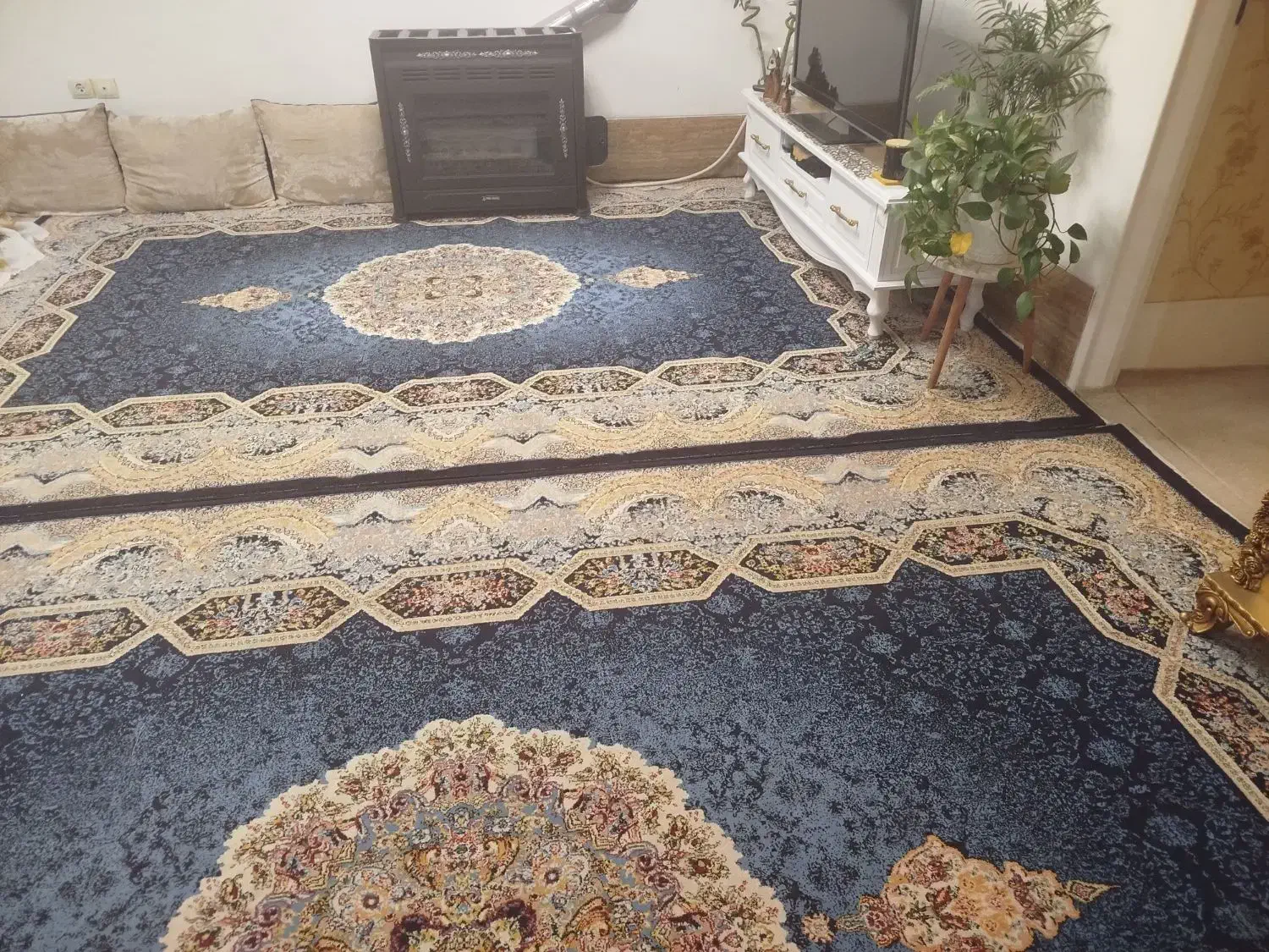 سه عدد قالب نه متری زیبا سه بعدی|فرش|شیراز, شاپورجان|دیوار