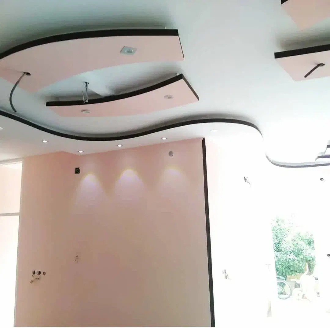 نیازمند نقاش استاد کار وشاگرد|استخدام معماری، عمران و ساختمانی|شیراز, چوگیاه|دیوار