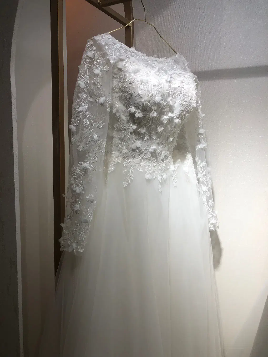 لباس عروس مدل اروپایی دانتل فرانسه دوخت مزون|لباس|سمنان, |دیوار