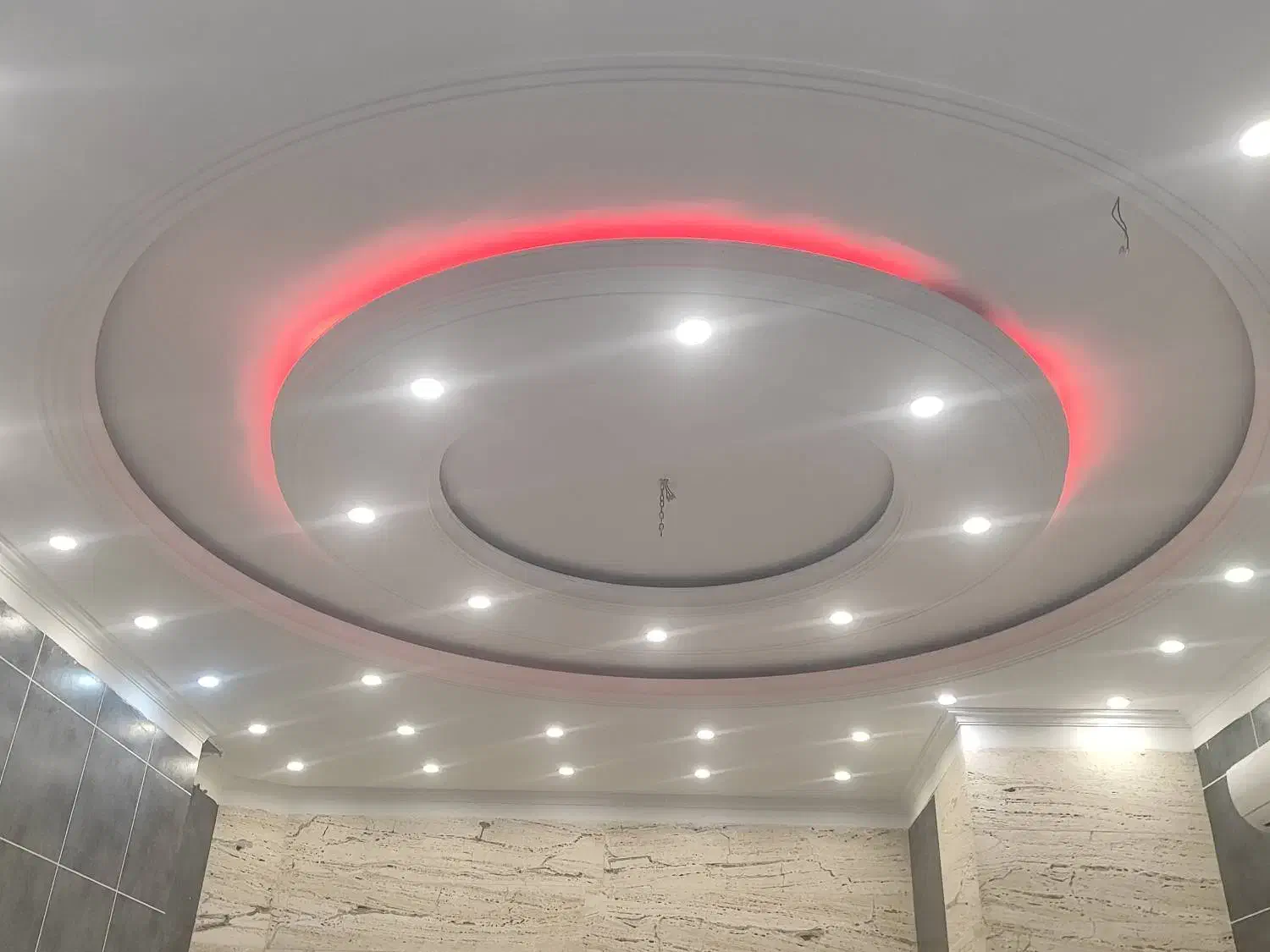 تجاری نزدیک حرم|اجارهٔ مغازه و غرفه|ری, سرتخت|دیوار