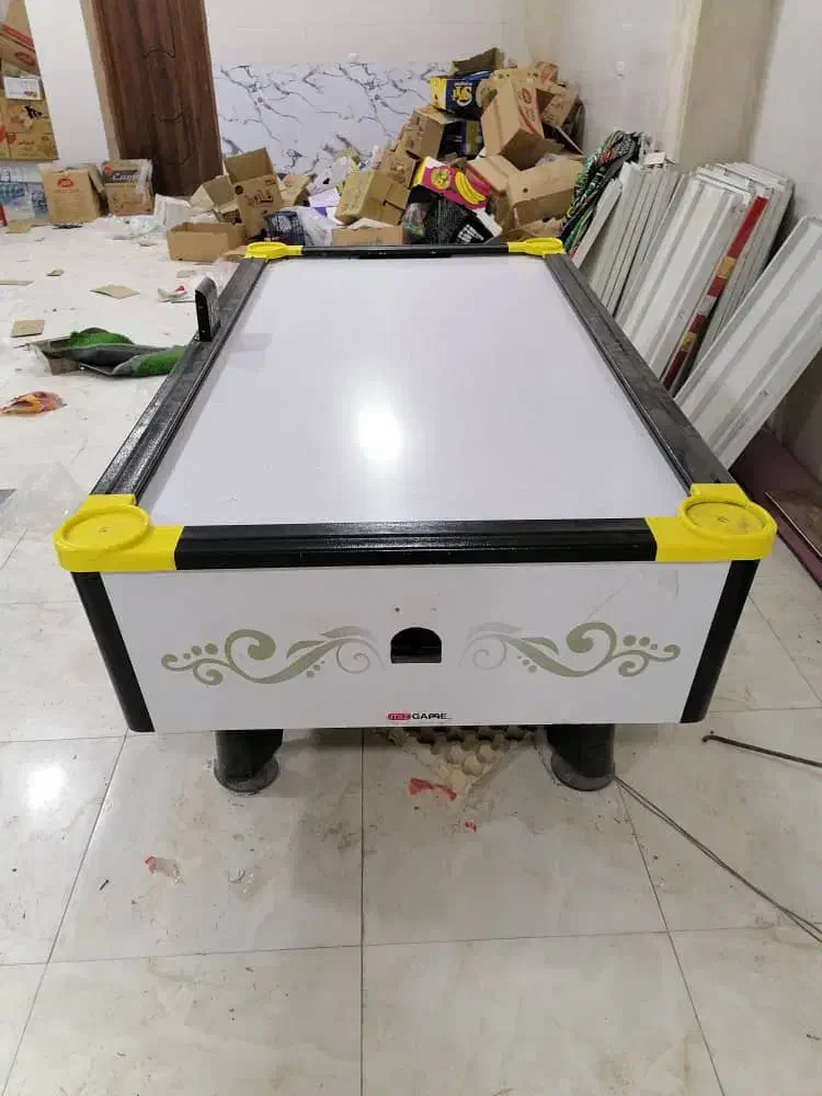 میز ایت بال ۹ فوت مارک B C L و  میز ایر هاکی|ورزش‌های توپی|لردگان, |دیوار