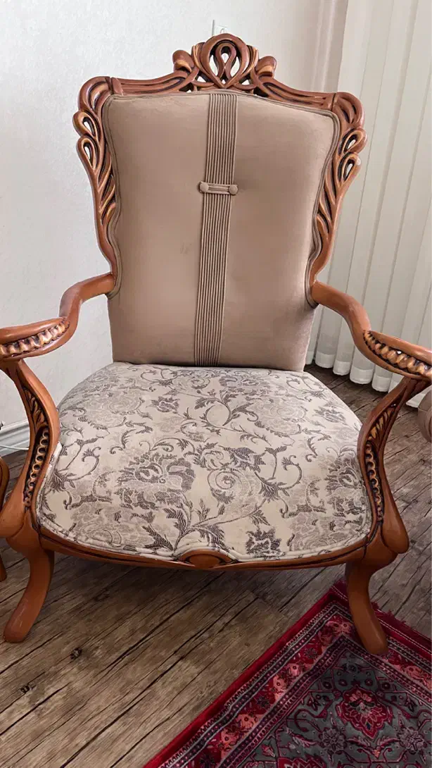 یک دست مبل استیل هفت نفره،و یک آینه و کنسول شیک|مبلمان خانگی و میز عسلی|همدان, |دیوار