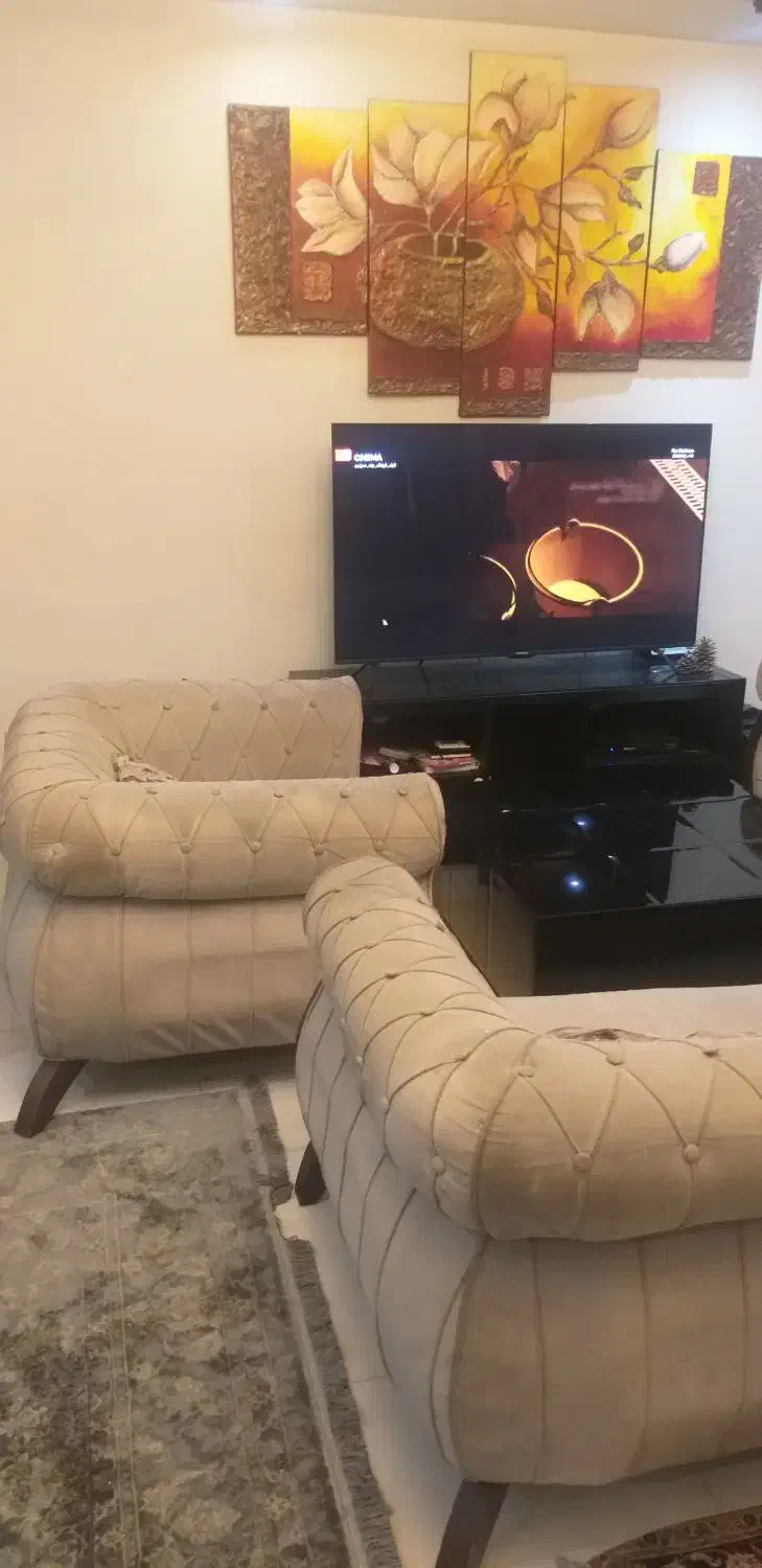 فروش نیم ست مبل چستر و لوازمهای دیگه|مبلمان خانگی و میز عسلی|کرج, فاز ۳ مهرشهر|دیوار