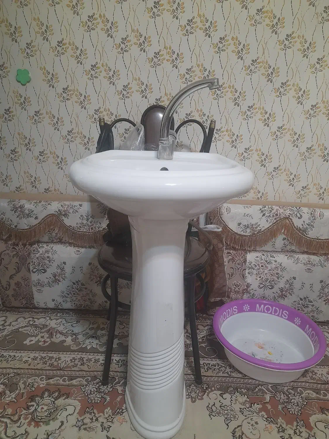 روشویی همراه باشیرالات|لوازم سرویس بهداشتی|اسلام‌‌آباد غرب, |دیوار