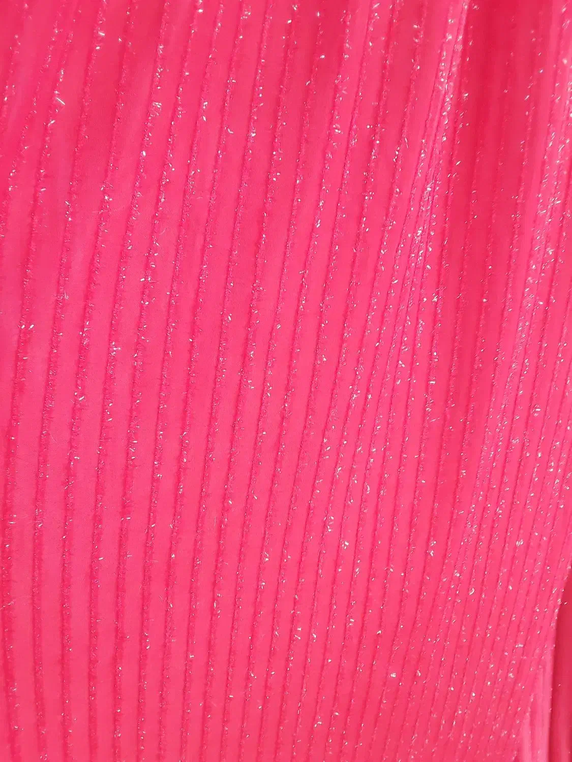 پارچه قرمز|لوازم خیاطی و بافتنی|مهاباد (آذربایجان غربی), |دیوار