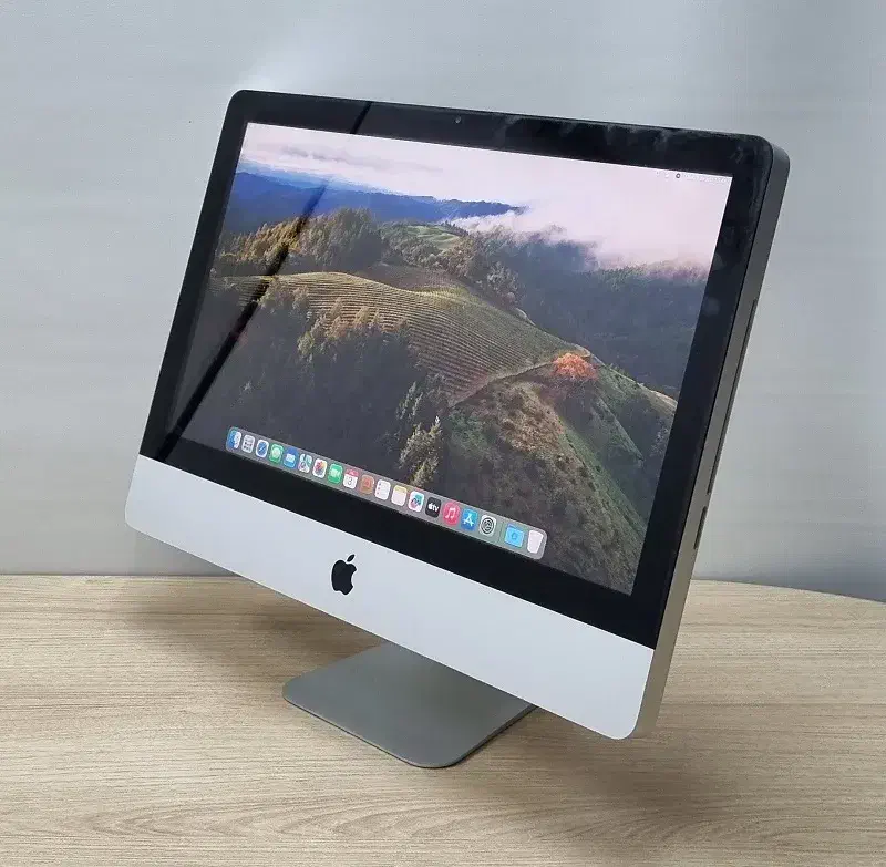 ال این وان اپل iMac i7 رم هشت هارد دوترا گرافیکدار|رایانه رومیزی|بندرعباس, |دیوار