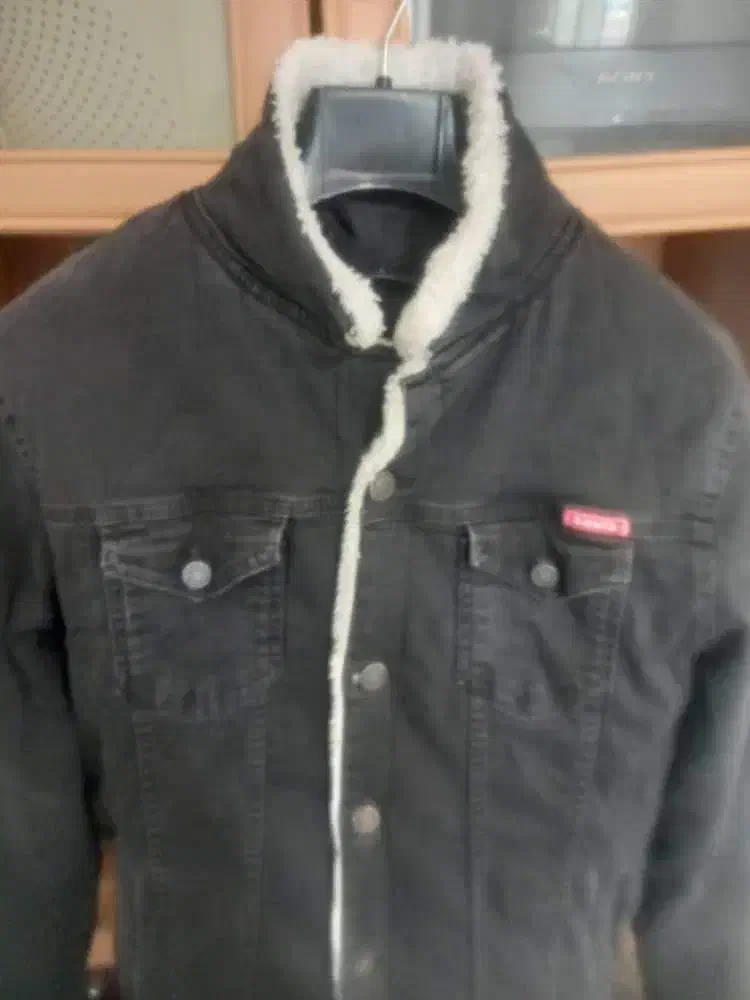 کاپشن و پالتو|لباس|یاسوج, |دیوار