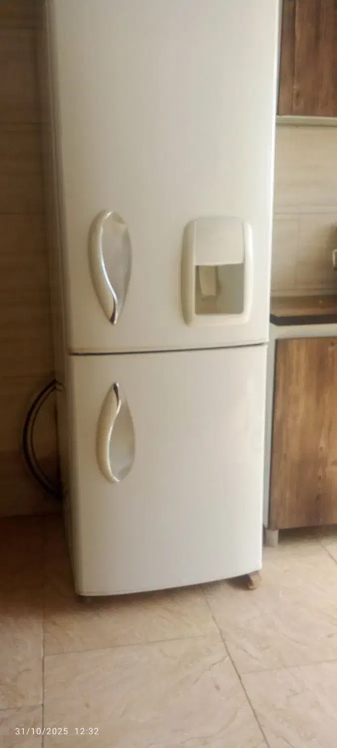 یخچال ومیزتلویزیون|یخچال و فریزر|ماهدشت, |دیوار