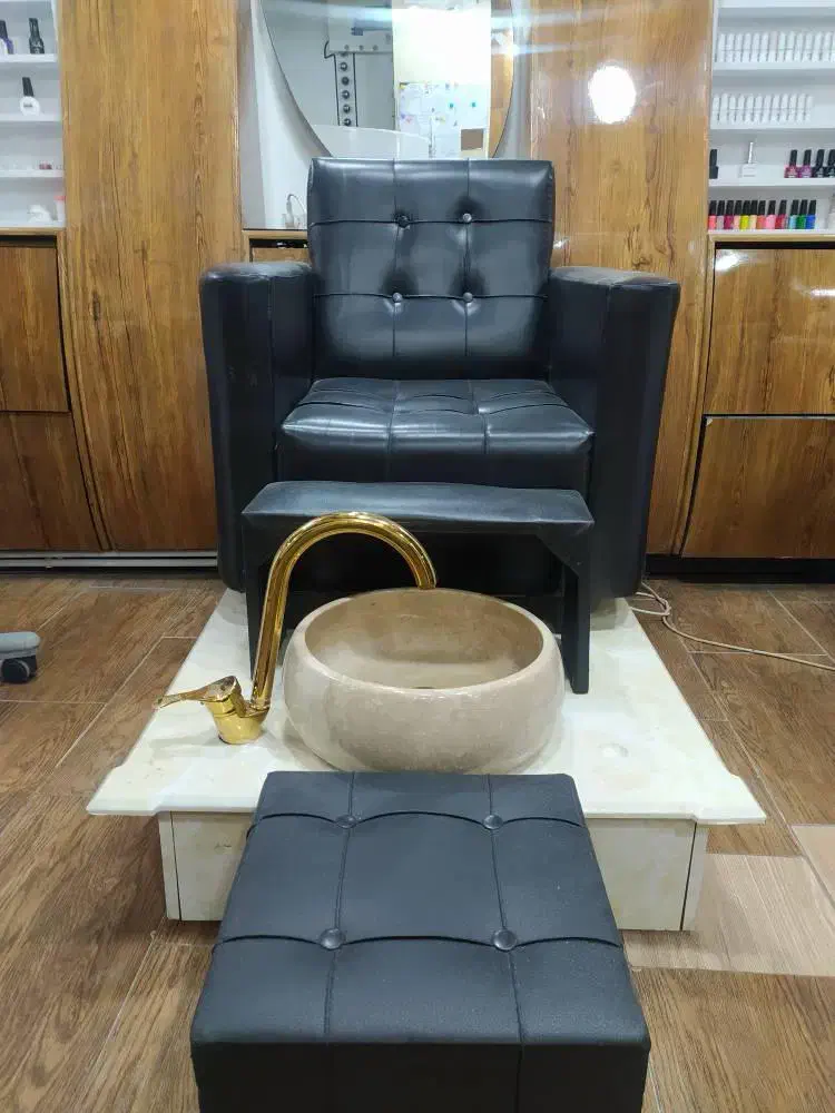 صندلی پدیکور دستگاه بخور  صندلی کوپ و اصلاح وکس|آرایشگاه و سالن‌های زیبایی|لاهیجان, کوی آزادگان|دیوار