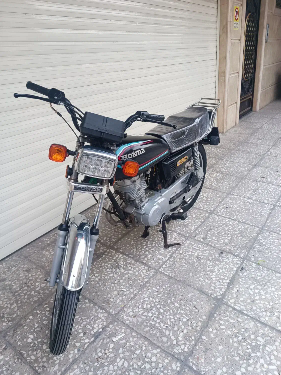 هندا درحد95|موتورسیکلت|قم, چهار مردان|دیوار