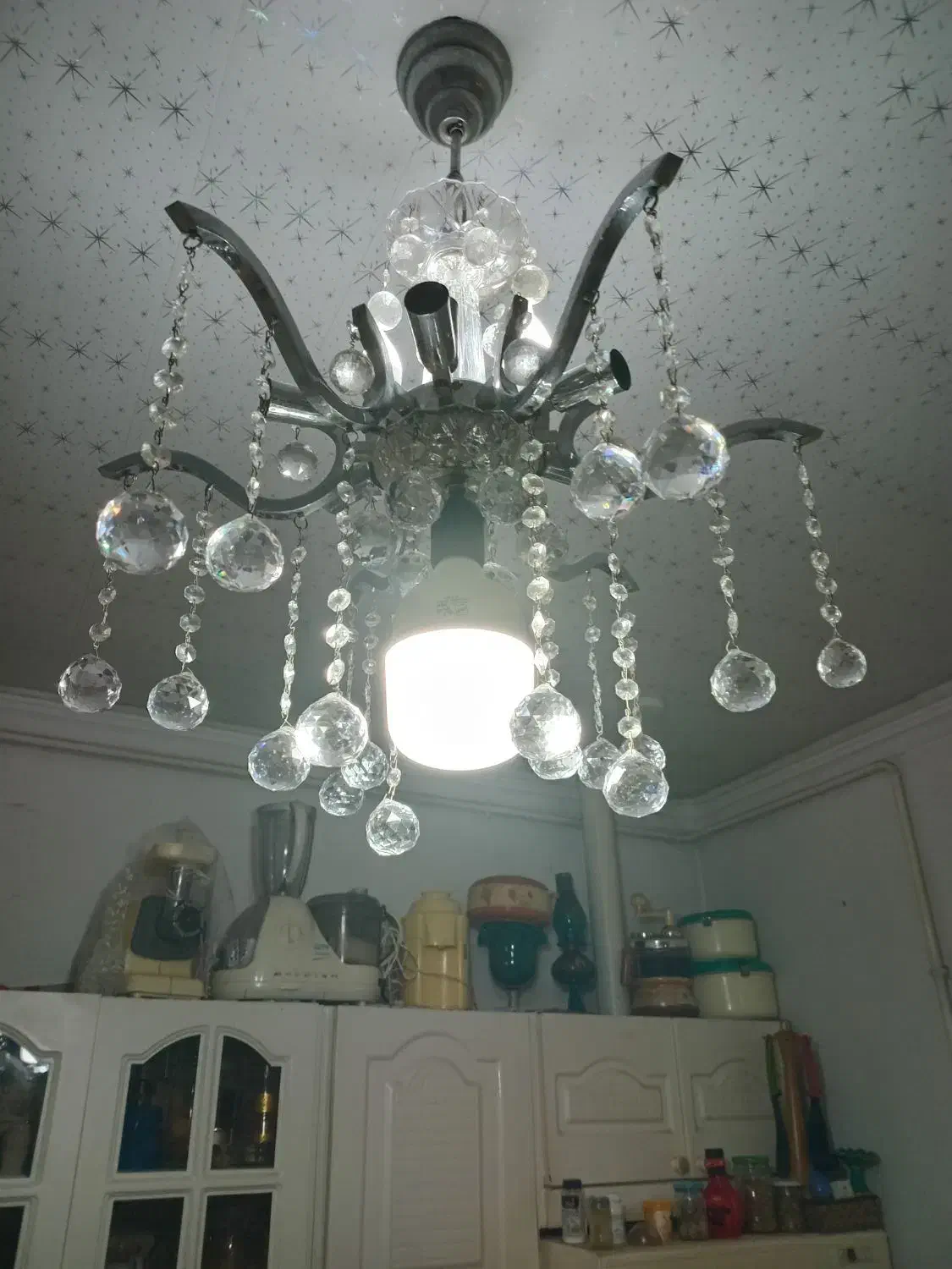 لوستر|لوستر و چراغ آویز|رشت, کوی قدس|دیوار