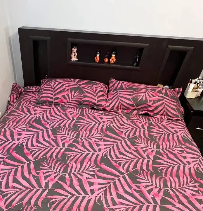 تخت دونفره بهمراه تشک|تخت و سرویس خواب|اردبیل, |دیوار