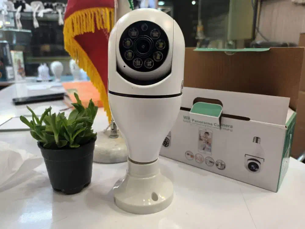 دوربین مداربسته بدون سیم کشی لامپ چرخشی|دوربین مداربسته|اردبیل, |دیوار