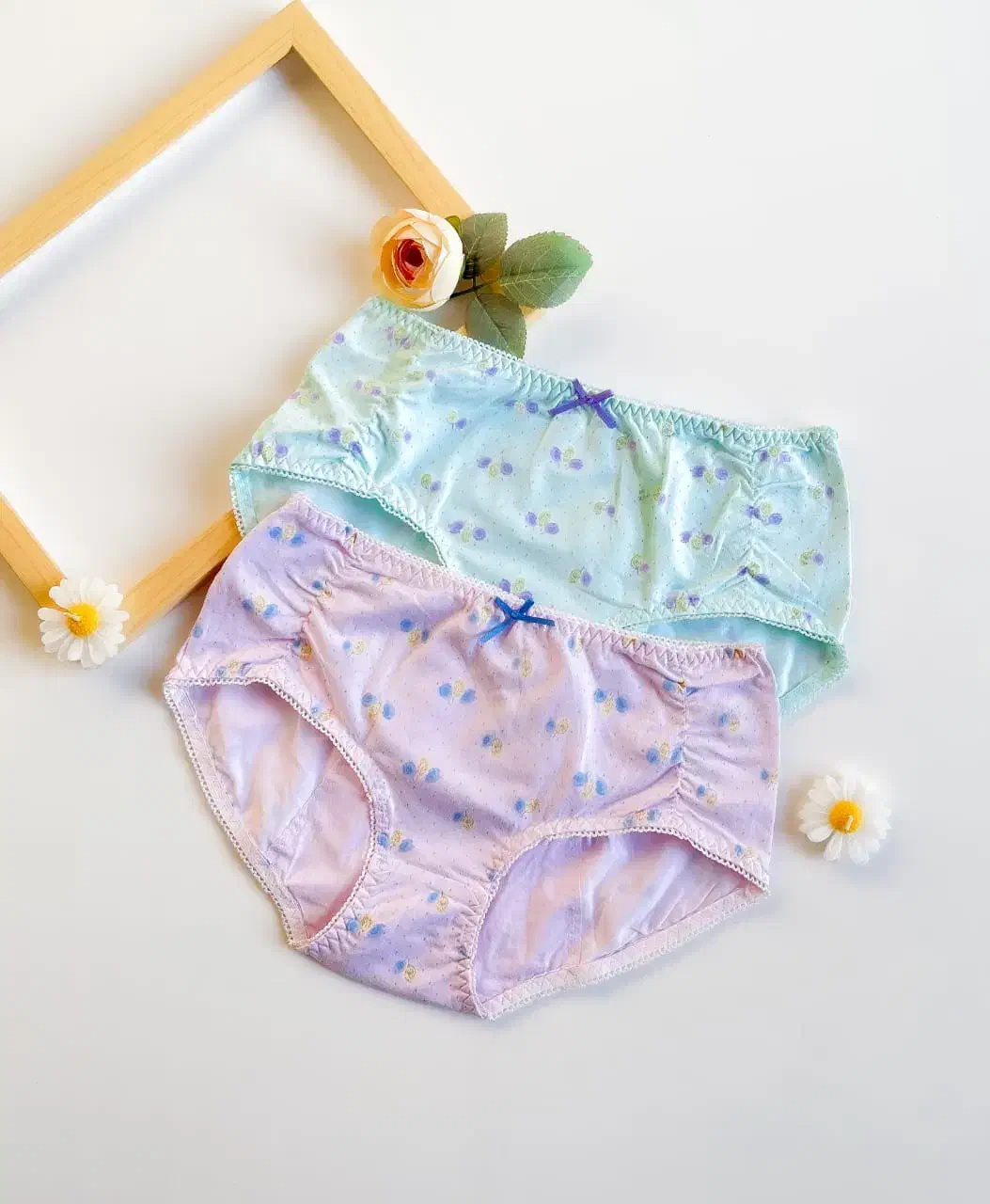 لباس زیر|لباس|قم, حاج خلیل|دیوار