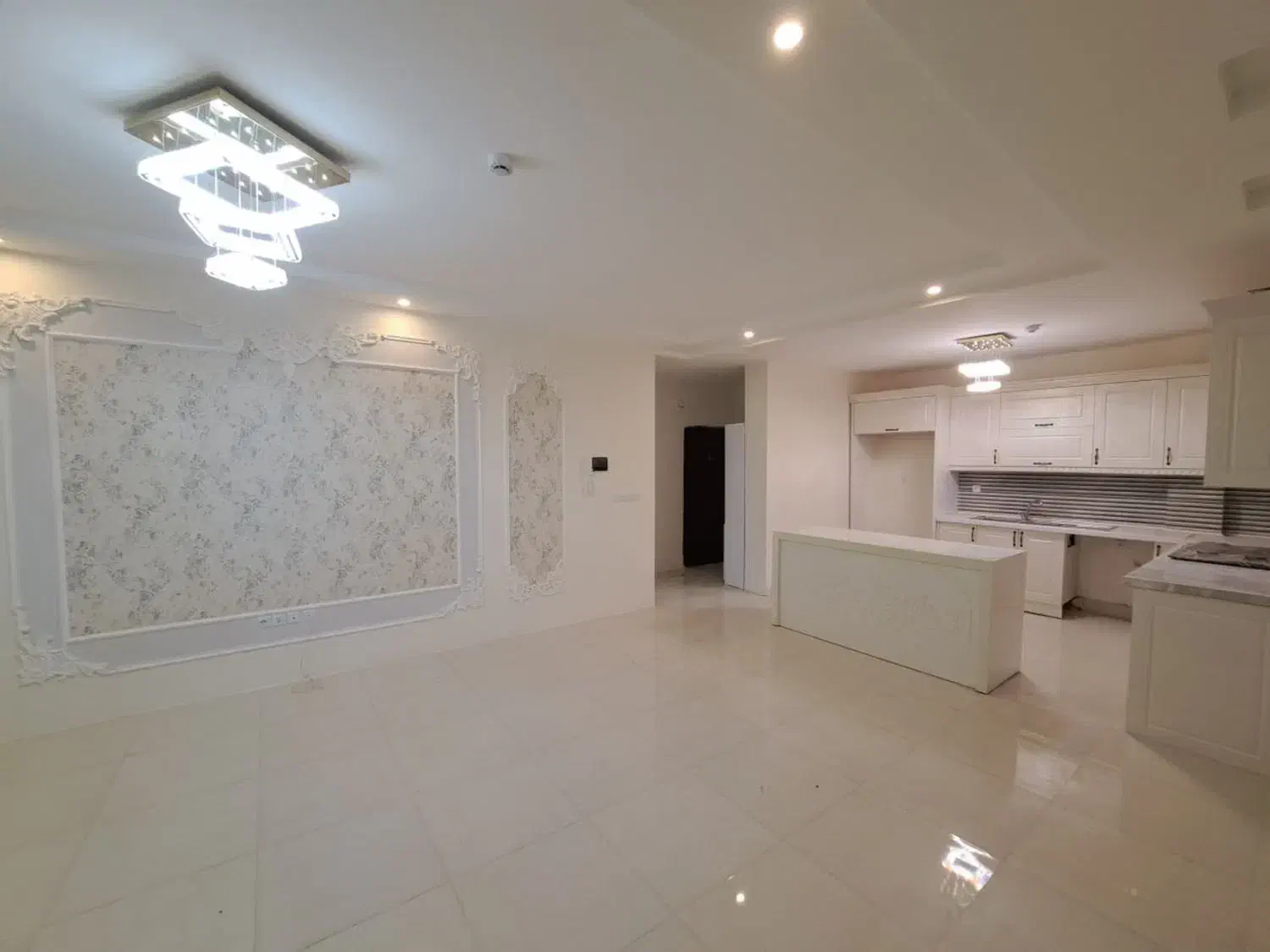 105 متری حاشیه الهیه 50 غرق نور ویو آزاد|فروش آپارتمان|مشهد, جاهد شهر|دیوار