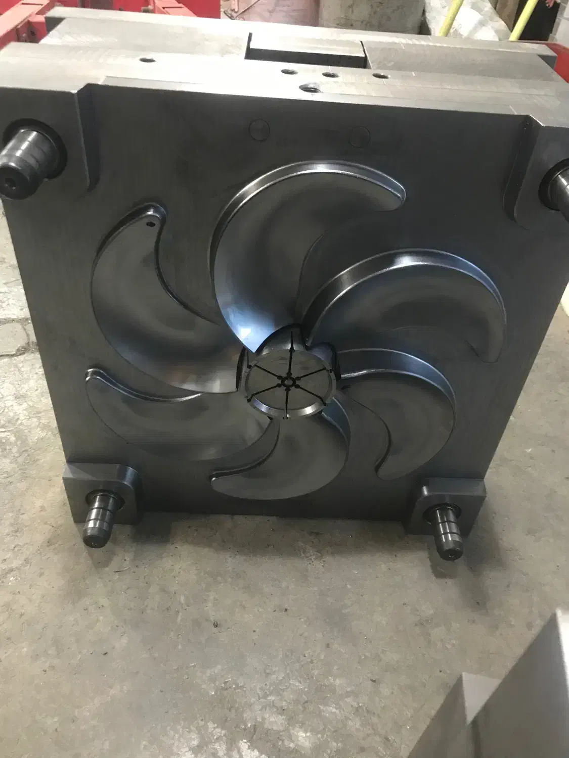 قالبسازی تراشگاری واسپارک وفرزکاری|خدمات پیشه و مهارت|الوند, |دیوار