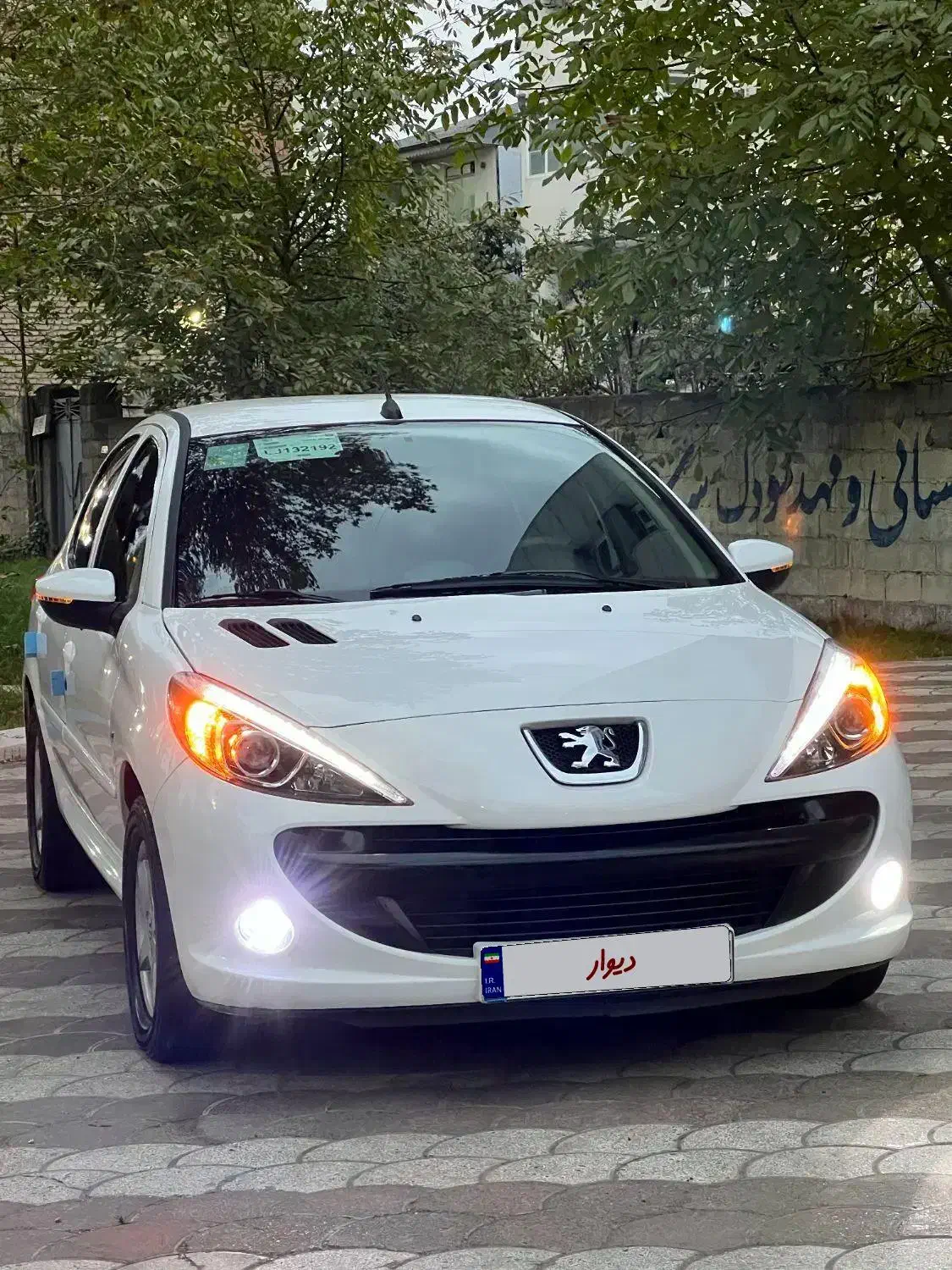 207iسقف فلز مدل99|خودرو سواری و وانت|رشت, یخسازی|دیوار