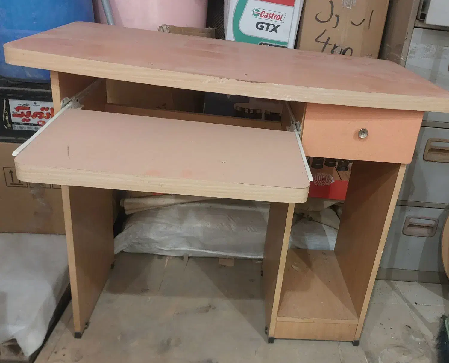 میز تحریر یا کامپیوتر|میز تحریر و کامپیوتر|قرچک, شهرک الحدید|دیوار