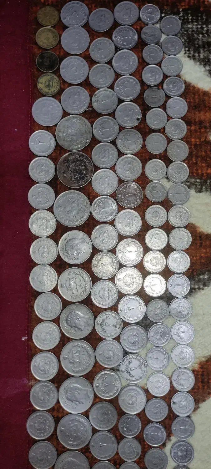 بروش سنجاق سینه سکه های خاص کلکسیونی|کلکسیون سکه، تمبر، اسکناس|تبریز, |دیوار