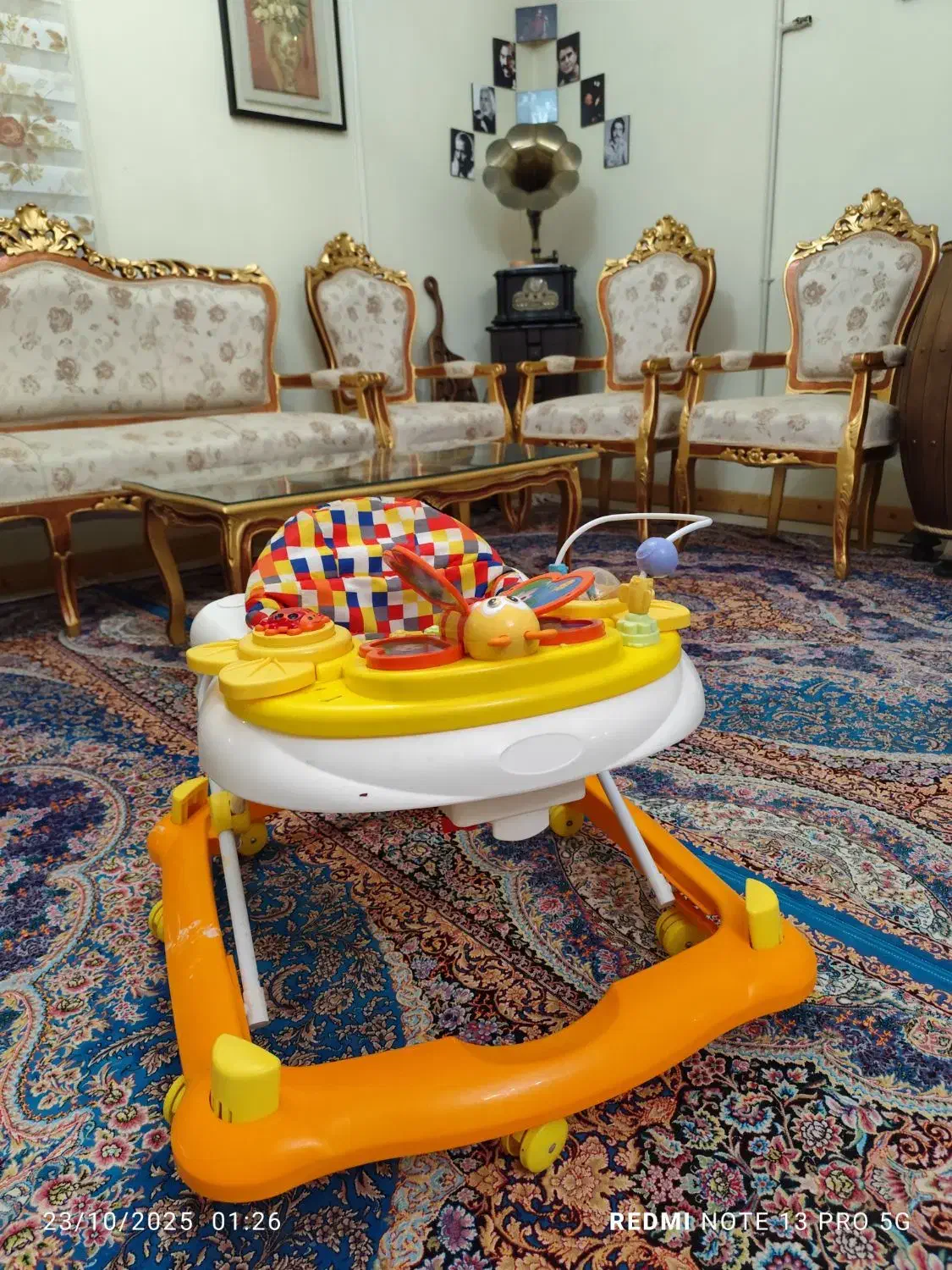 روئروئک|کالسکه و لوازم جانبی|جم, |دیوار