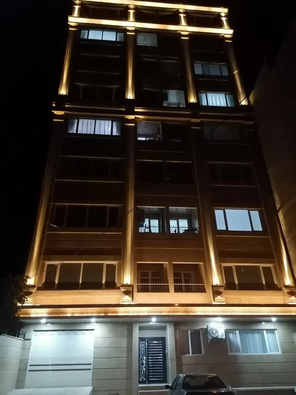 آپارتمان 185 متری کلید نخورده 22 بهمن گازرسانی|فروش آپارتمان|خوی, |دیوار