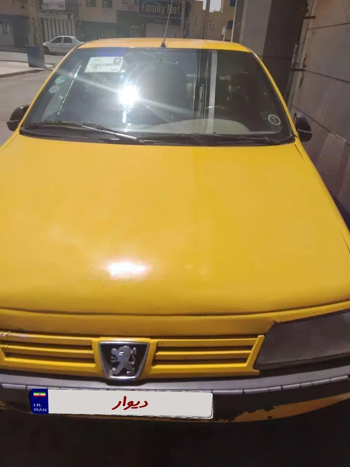 پژو 405 GL - دوگانه سوز CNG، مدل ۱۳۹۰|خودرو سواری و وانت|شیراز, شهرک سراج‎|دیوار
