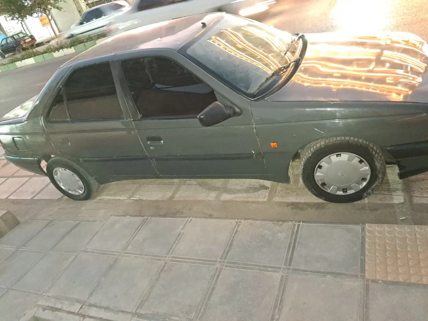 پژو ۲۰۰۰ مدل ۷۲|خودرو سواری و وانت|قم, شهرک فاطمیه|دیوار