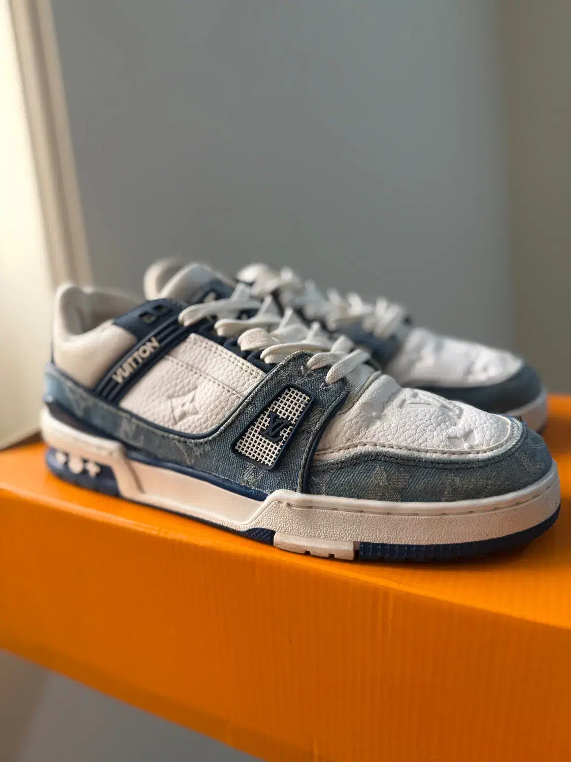 کفش نو لویی ویتون|کیف، کفش، کمربند|شیراز, فرهنگ شهر|دیوار