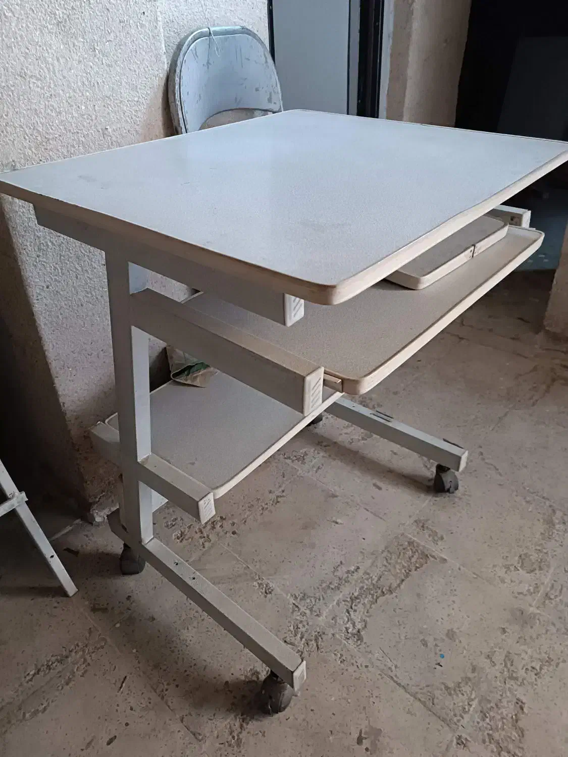 میز کامپیوتر|میز تحریر و کامپیوتر|کرج, شهرک فهمیده|دیوار