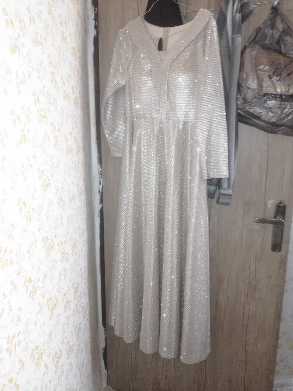 بسیار تمیز نو نو|لباس|پیشوا, |دیوار