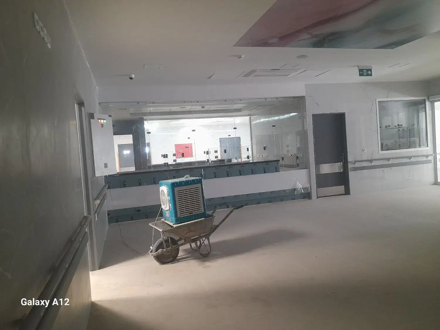 کاشی. پرسلان. سرامیک. سنگ|خدمات پیشه و مهارت|تهران, جیحون|دیوار