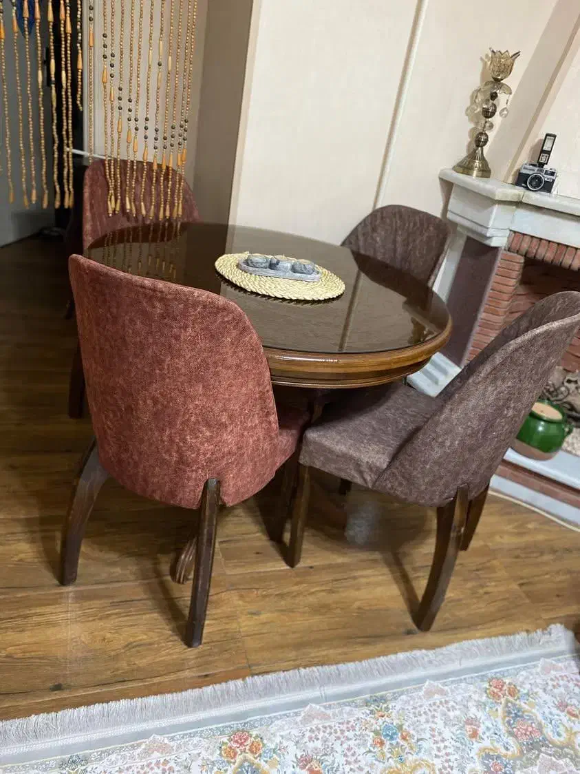 غذاخوری تمیز و بدون خط و خش|میز و صندلی غذاخوری|گرگان, |دیوار