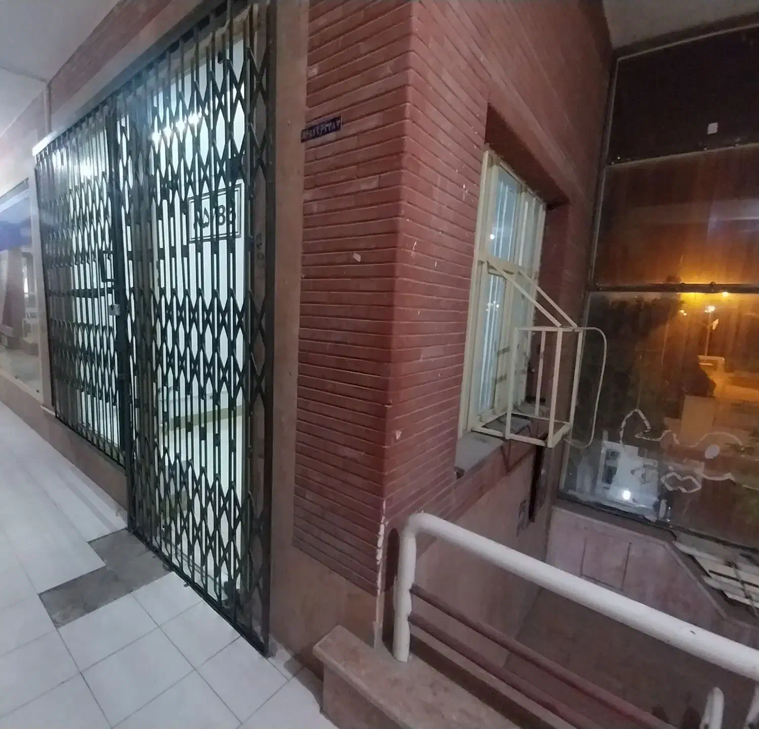 اجاره مغازه پاساژ کوثر|اجارهٔ مغازه و غرفه|فولادشهر, A4|دیوار