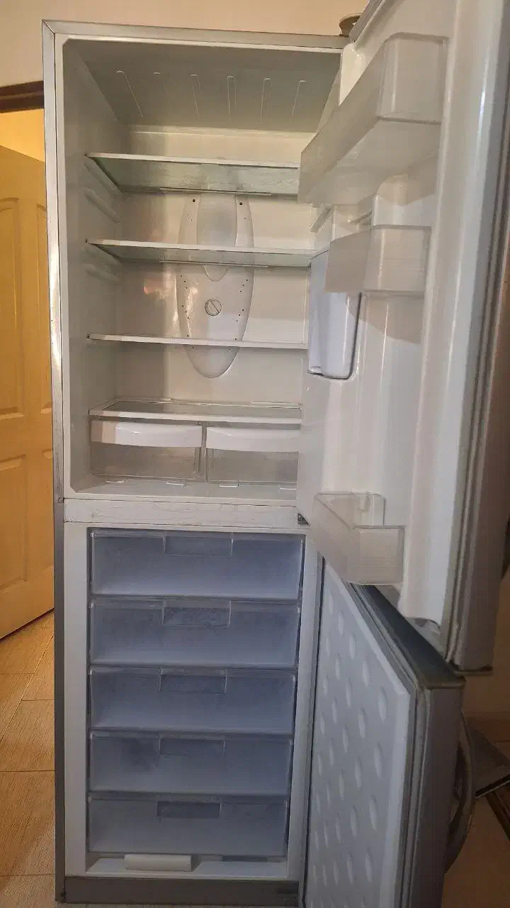 یخچال فریزر الکترو استیل|یخچال و فریزر|رشت, باهنر|دیوار