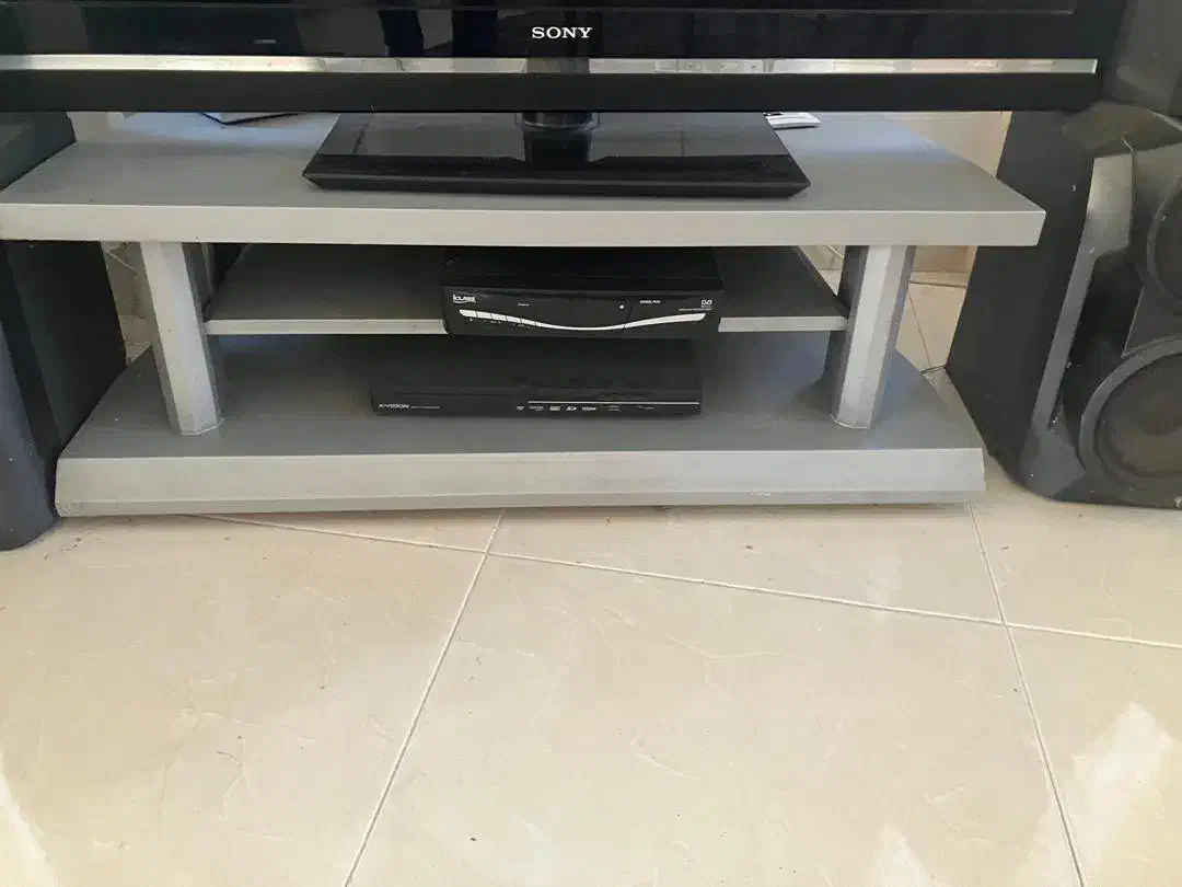 دو دست مبلمان راحتی۴نفره و ۷نفره پذیرایی و میز|مبلمان خانگی و میز عسلی|رودبار, |دیوار