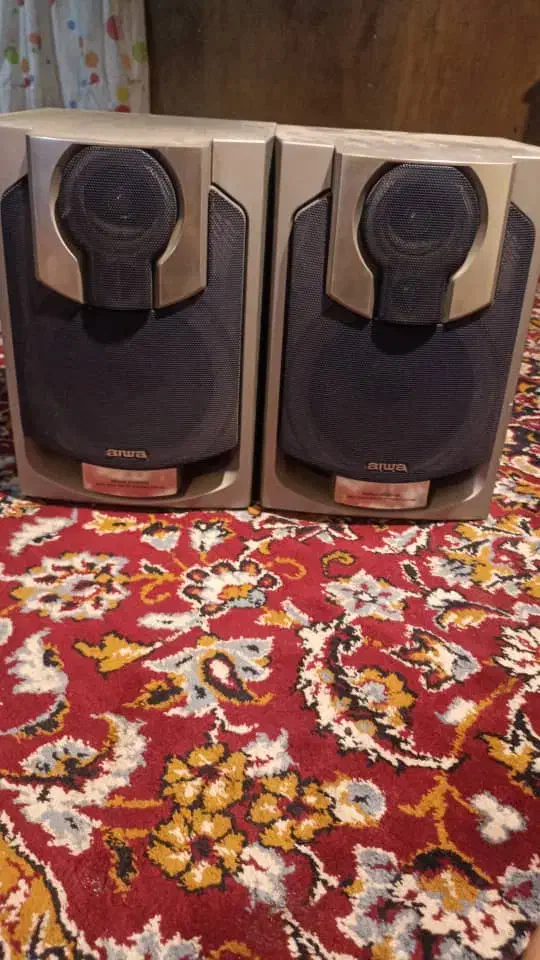 ظبط ضبط باند|صوتی و تصویری|کرج, پیشاهنگی|دیوار